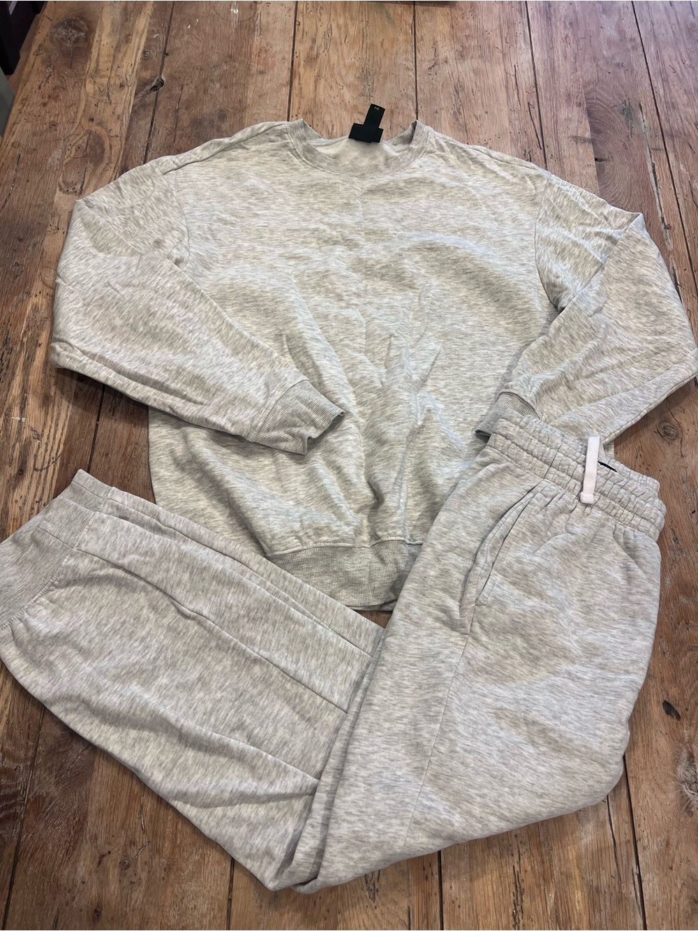 H&M Gray Fleece 2 Piece Sweatsuit Set Sweatshirt Pants M Regular